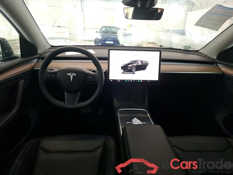 TESLA Model Y / 2020 / 5P / SUV Grande Autonomie Dual-Motor AWD #6