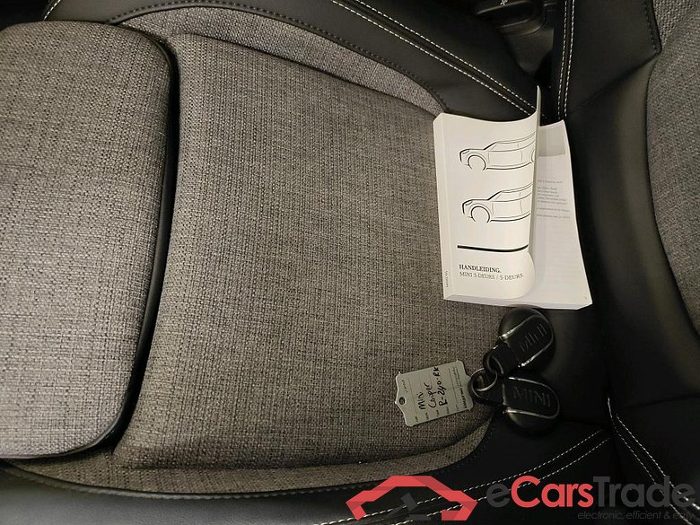 MINI Camden Edition Auto 5d #4