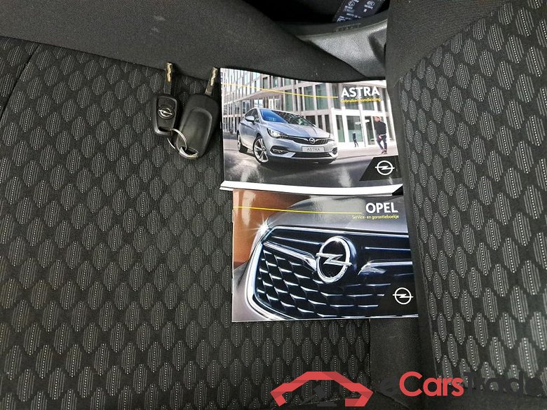 Opel Astra Sports Tourer 1.2 turbo S/S 81kW Edition 5d #4
