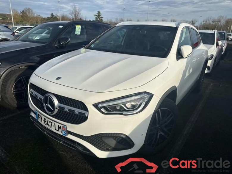 Mercedes GLA 200d Aut. LED-Xenon Widescreen Navi 1/2 Sport-Leather KeylessGo Camera Klima PDC ...