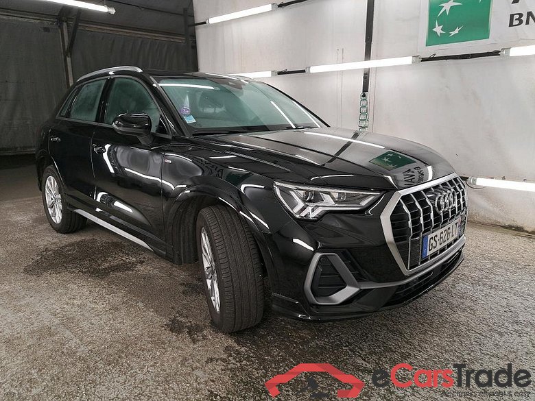 AUDI Q3 / 2018 / 5P / SUV 45 TFSI E 245 S TRONIC S LINE #4
