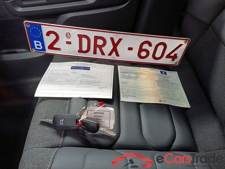 Citroën C3 Aircross 1.5 BlueHDi 110 S&S MAN6 Shine 5d #4