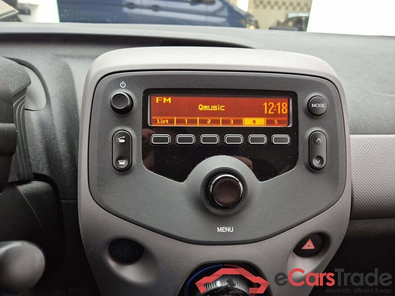 PEUGEOT 108 1.0 e-VTi Active #6