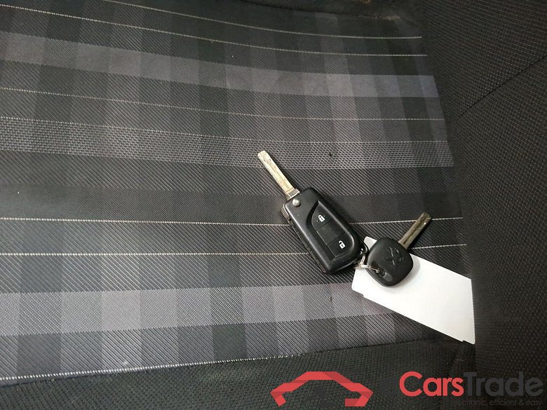 PEUGEOT 108 53 kW #5