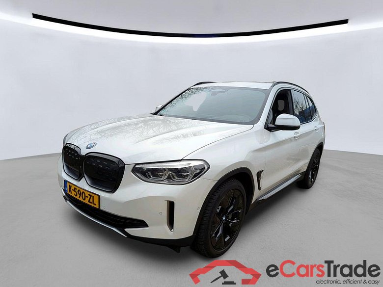 BMW iX3 210 kW #1