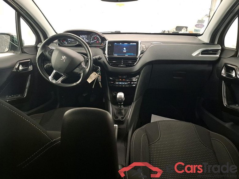 208 Allure Business 1.2 PureTech 110CV BVM6 E6dT #5