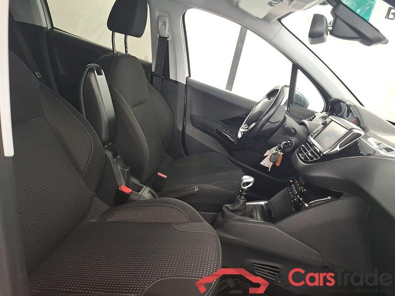 208 Allure Business 1.2 PureTech 110CV BVM6 E6dT #6