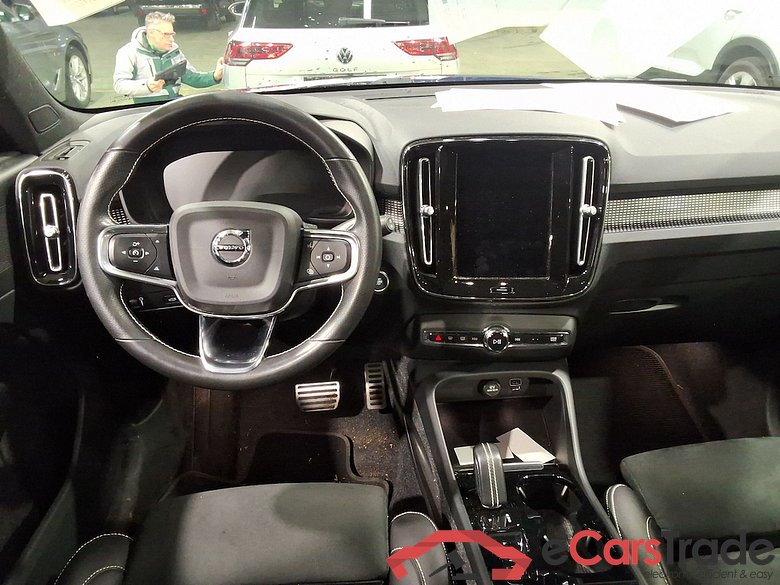 VOLVO XC40 1.5 T3 R-Design Geartronic #6