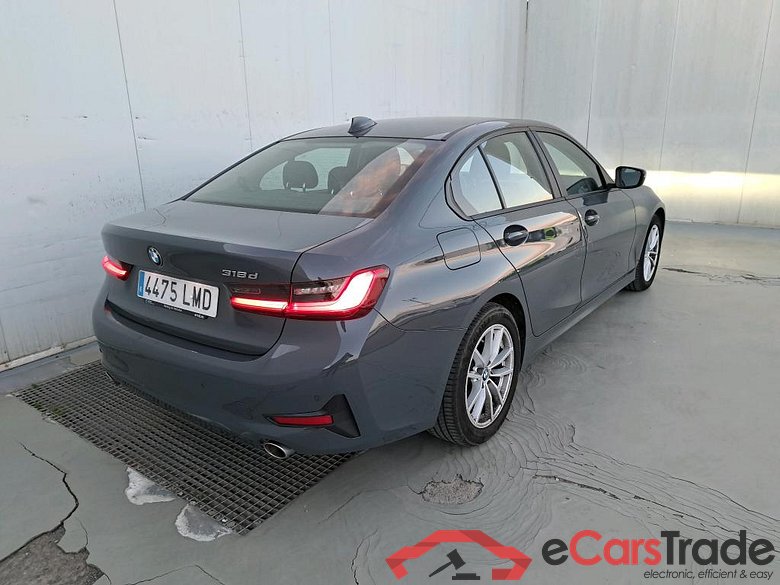 BMW Serie 3 / 2018 / 4P / sedán 318d Auto. #2