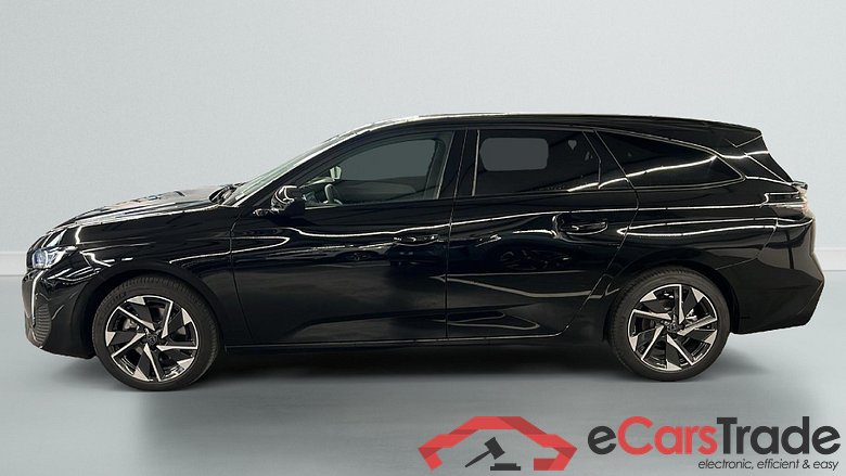 Peugeot 308 SW Hybrid 145 e-DCS6 Allure #4