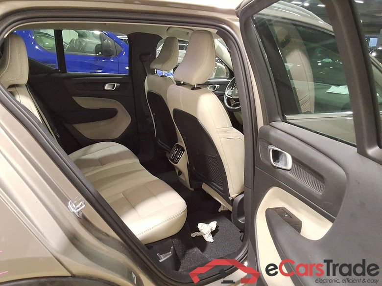 VOLVO XC40 1.5 T3 INSCRIPTION #5