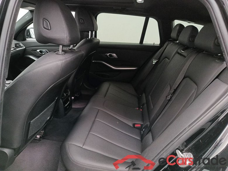 BMW 3 Reeks Touring 330e xDrive (215 kW) 5d #2