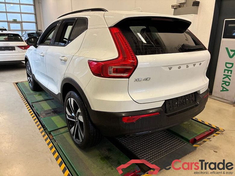 Volvo XC40 (2017->) DE - SUV5 B4 2WD EU6d, Ultra Dark (EURO 6d), (Facelift) 2023 - 2024 #4