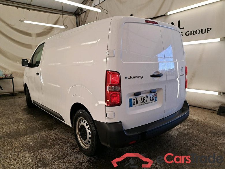 CITROEN E-Jumpy / 2016 / 4P / Fourgon tôlé Taille M 136ch 50kWh Club #2