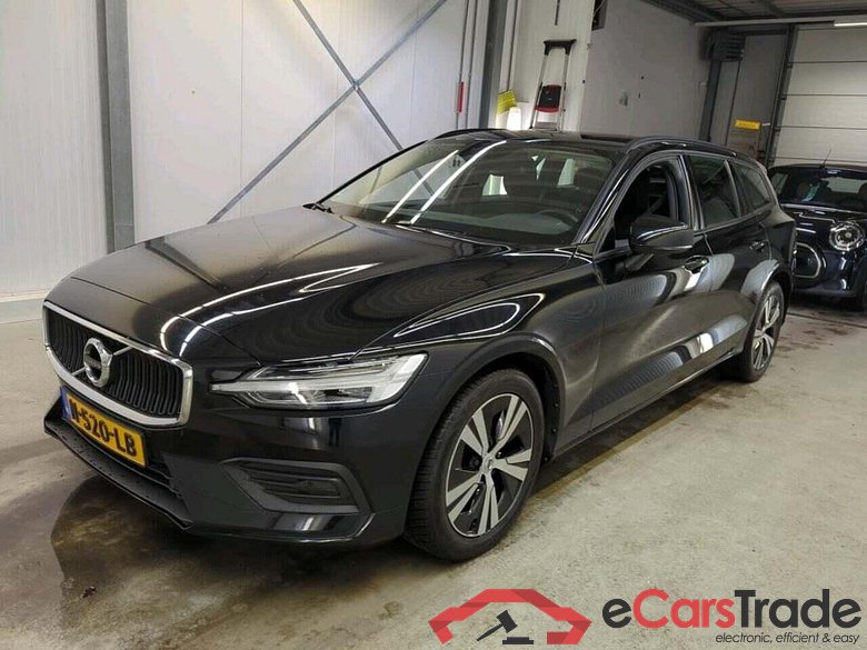 VOLVO V60 2.0 B3 Mom. Adv. #1