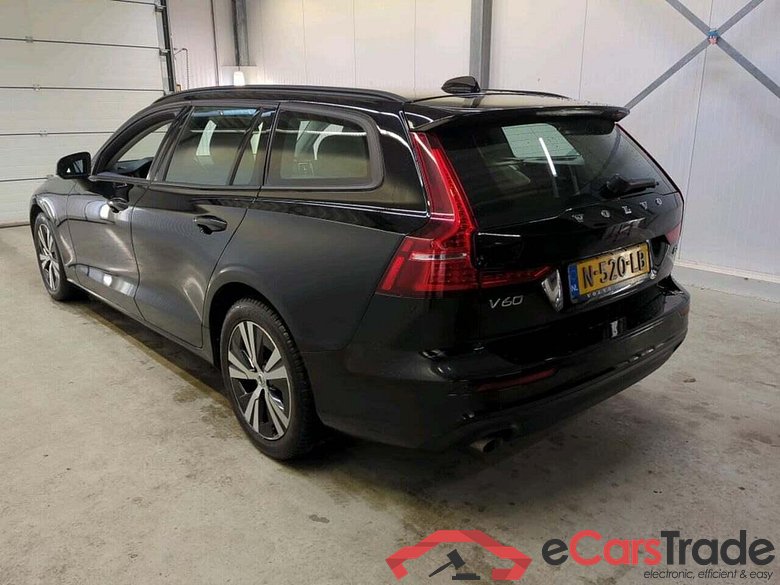VOLVO V60 2.0 B3 Mom. Adv. #6