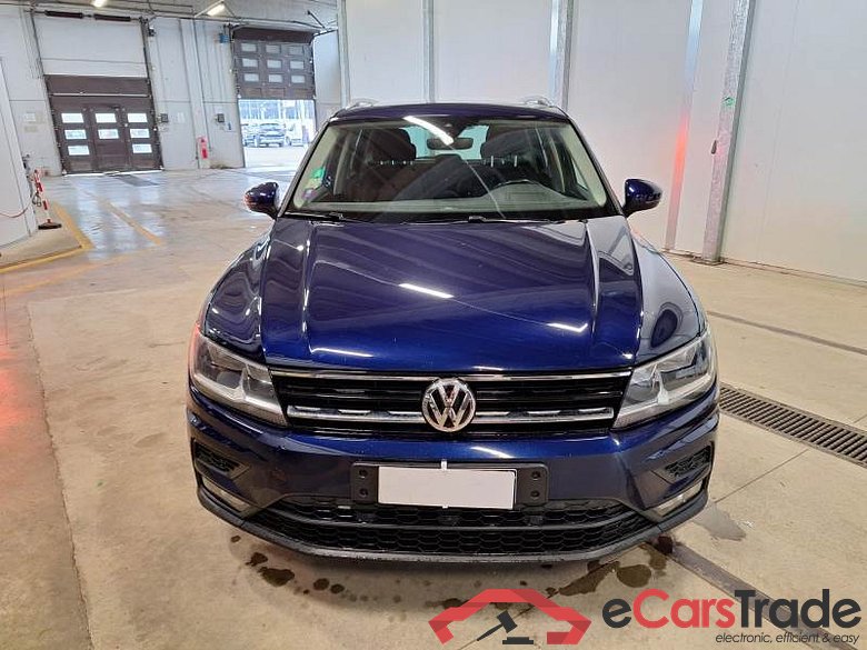 VOLKSWAGEN TIGUAN / 2016 / 5P / SUV 2.0 TDI SCR 110KW BUSINESS BMT DSG #6