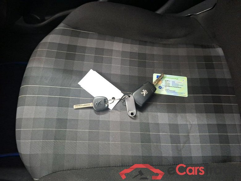 PEUGEOT 108 53 kW #5