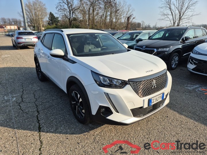 Peugeot 2008 BlueHDi 110 Allure S/S #2