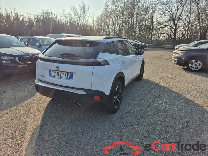 Peugeot 2008 BlueHDi 110 Allure S/S #4