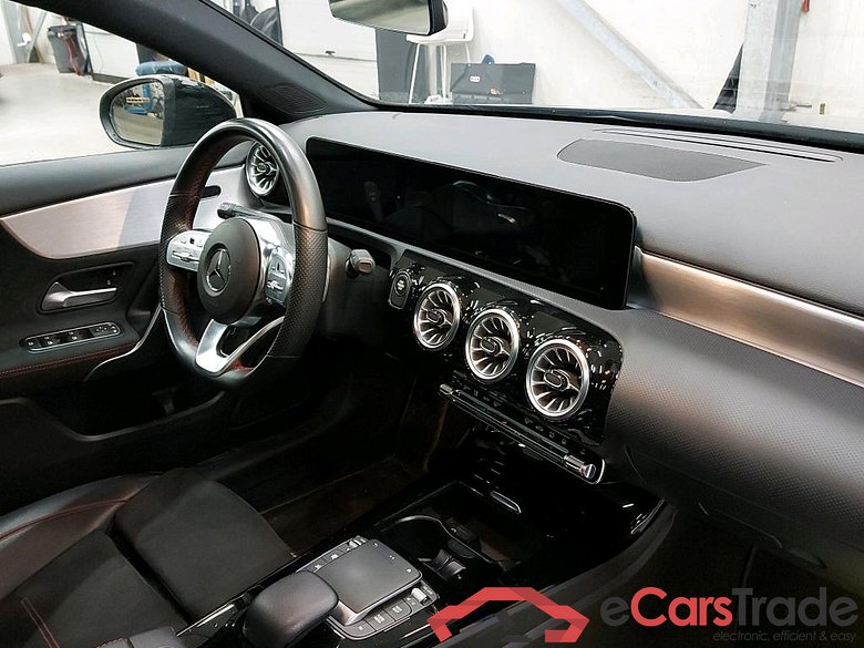 MERCEDES - MER A 250 e Business Solution 218PK  Business Solution AMG with Pano Roof *Hybrid* #3