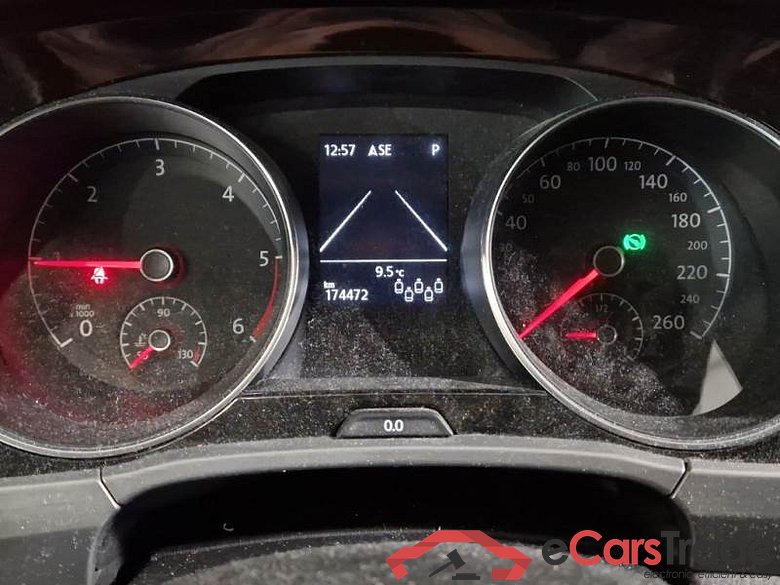 VOLKSWAGEN TOURAN / 2015 / 5P / MONOVOLUME 2.0 TDI SCR BUSINESS DSG #4