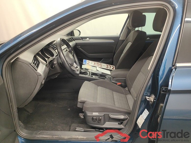 Volkswagen Passat Variant 2.0 TDI 90kW DSG Style Business 5d #3