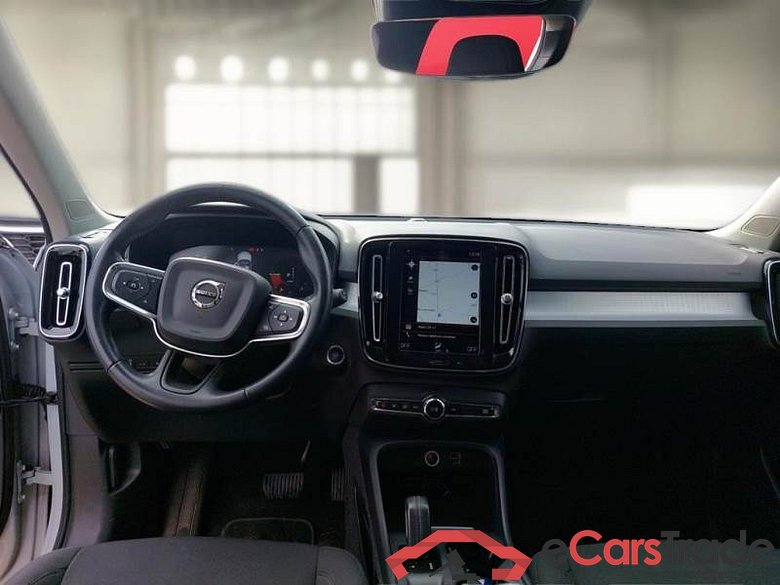 VOLVO XC40 / 2017 / 5P / SUV T5 PLUG-IN HYBRID AUTO RECH INSCRIP EXPR #3