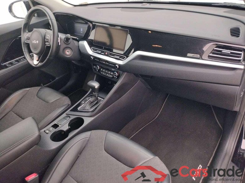 KIA Niro 1.6 GDi H. DynamicLine AUT. #3