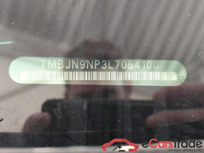 SKODA Superb Combi 110 kW #2