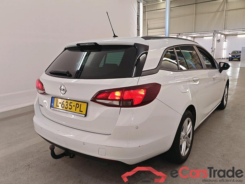 Opel Astra Sports Tourer 1.2 turbo 107kW Edition 5d #2