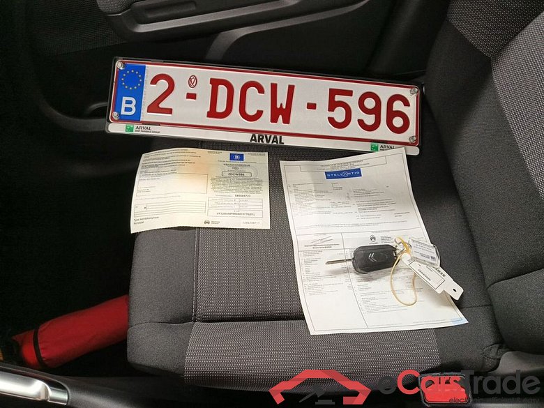 Citroën C3 Aircross 1.2 PureTech 110 S&S MAN6 Feel 5d #4