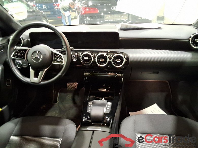 MERCEDES-BENZ CLA SHOOTING BRAKE 2.0 CLA 180 D BUSINESS SOLUTION DCT #6