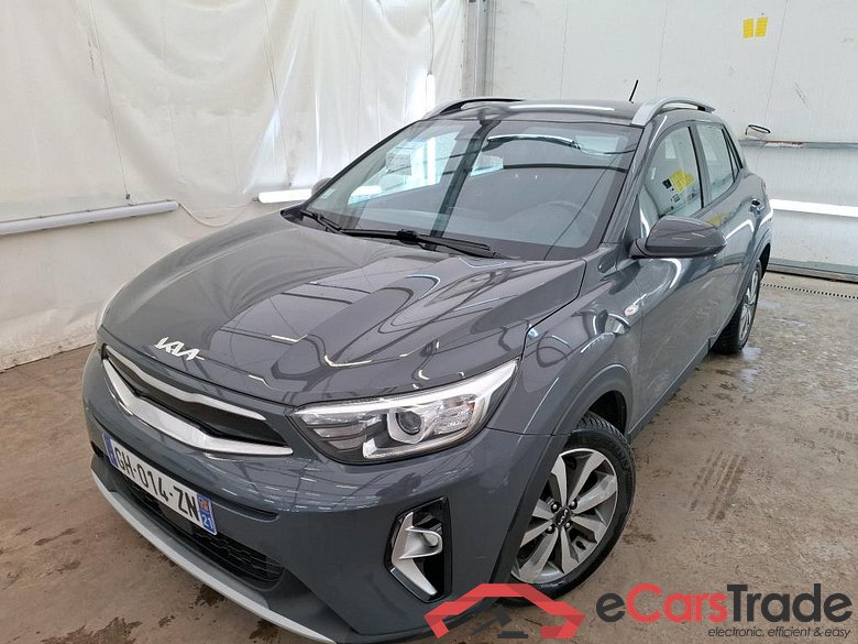 KIA Stonic / 2020 / 5P / SUV 1.0 T-GDI 120 MHEV ACTIVE BUSI #1