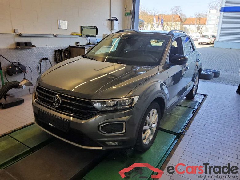 Volkswagen T-Roc (A11)(09.2017->2021) DE - SUV5 1.5 TSI EU6d, Sport OPF (EURO 6d), 2020 - 2022 #1