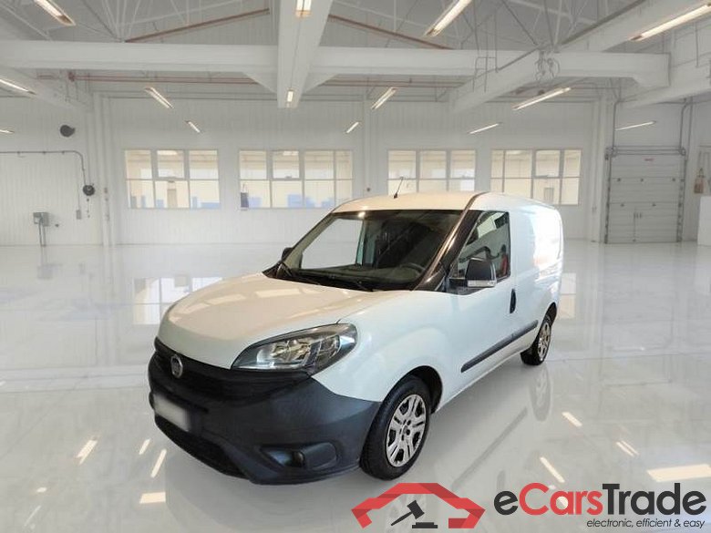 FIAT DOBLÒ CARGO / 2014 / 4P / VETT. FURGONATA CH1 LOUNGE 1.6 MJET 105CV E6D-F SeS #1