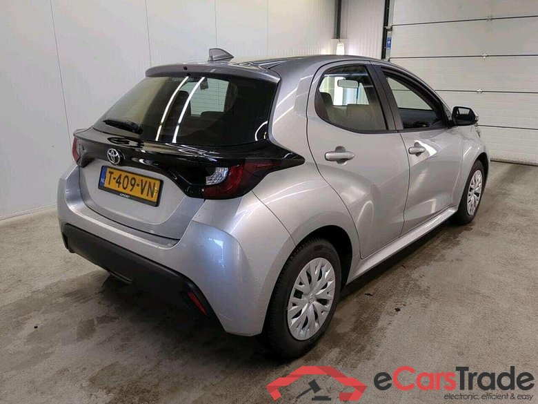 TOYOTA Yaris 1.5 VVT-i Active #2
