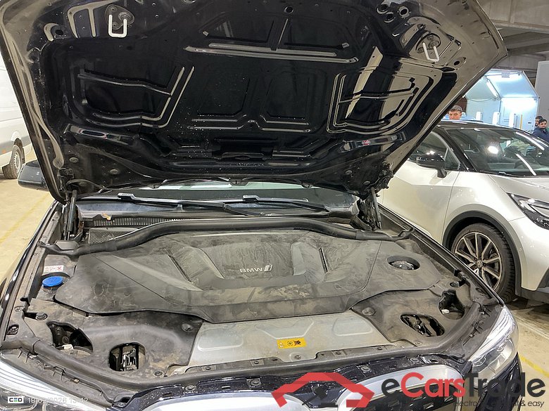 BMW IX3 80KWH AUTO #6