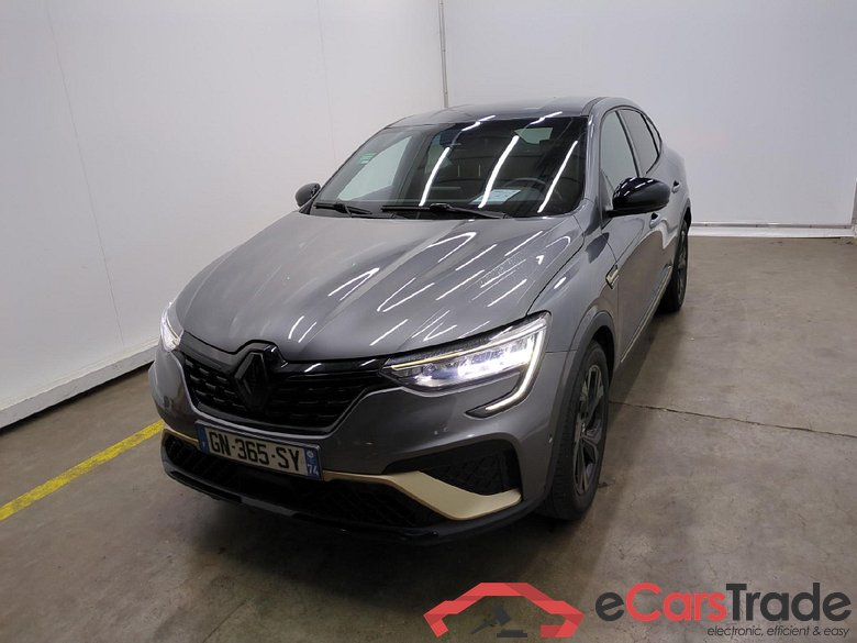 Arkana Engineered 1.6 E-TECH Hybrid 145CV BVA6 E6d