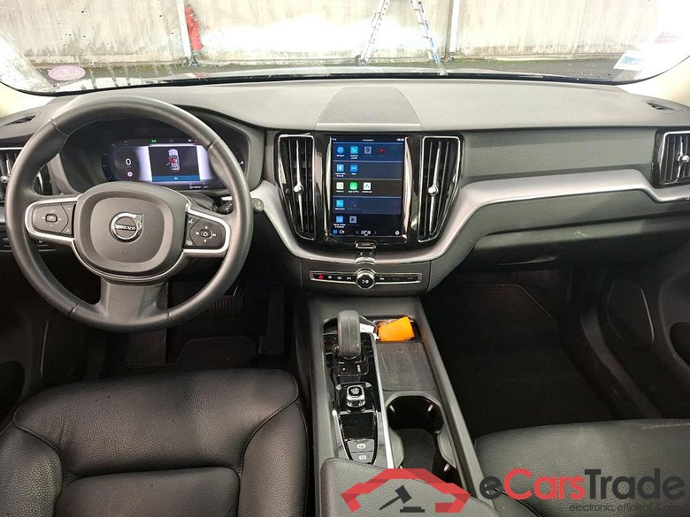 VOLVO XC60 / 2021 / 5P / SUV Recharge T6 340 Geartro Inscription Busi #5