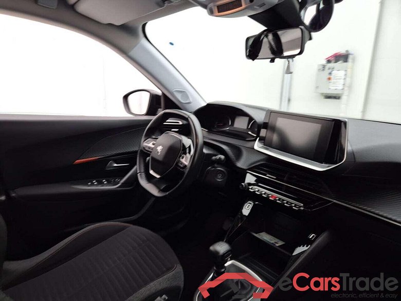 PEUGEOT 2008 1.2 PureTech Active #3