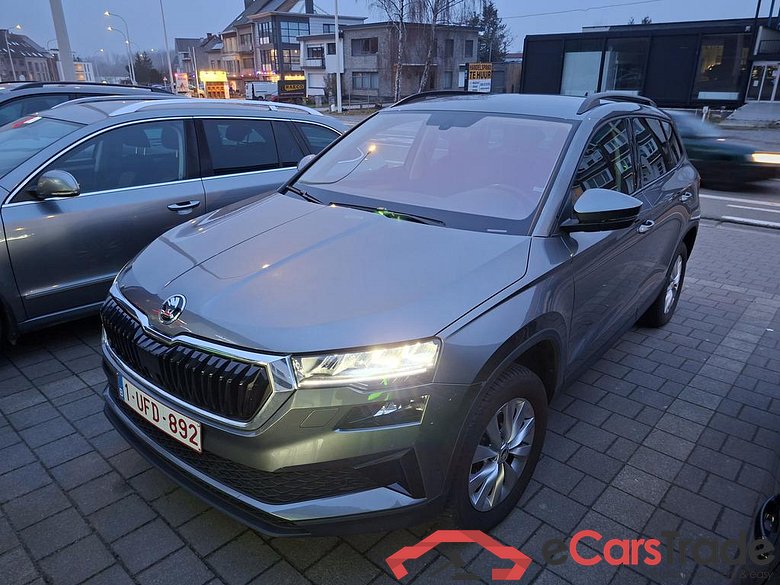 SKODA Karoq Karoq Family 1.5 TSI 110kW (150pk) 6v. Man #1