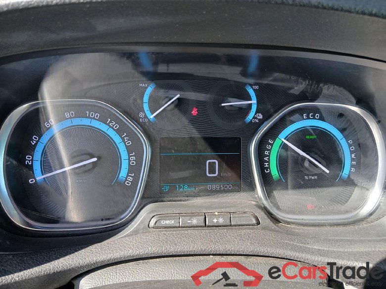 PEUGEOT e-Expert / 2016 / 4P / furgón Furgón Premium Eléctrico 75kWh Standard #4