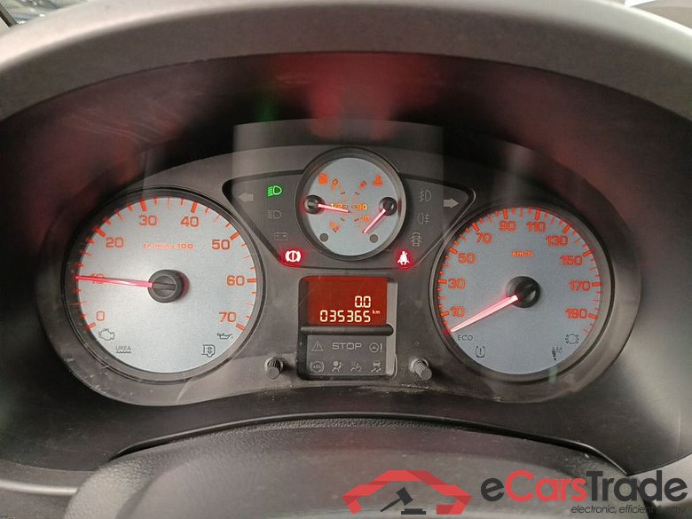 Citroën Berlingo Multispace 1.2 PureTech 110 S&S MAN Feel 5d #6