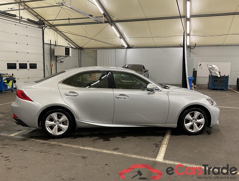 Lexus IS 300h Hybrid Aut. LED-Xenon Navi 1/2 Leather KeylessGo Klima PDC ... #2