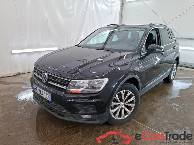 VOLKSWAGEN Tiguan / 2016 / 5P / SUV 1.5 TSI 150 EVO DSG7 Confortline Busines