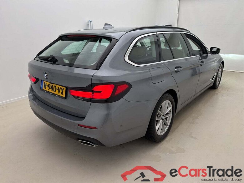 BMW 5-serie Touring 520i Business Ed. + AUT. #2
