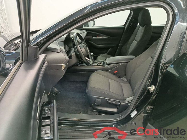 MAZDA CX-30 2.0i 186 SKYACTIV-X MHE Skydrive 5d #3