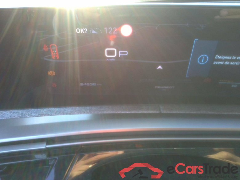 Peugeot 5008 Allure Hybrid 136 (e-DCS6) 1.2L #4