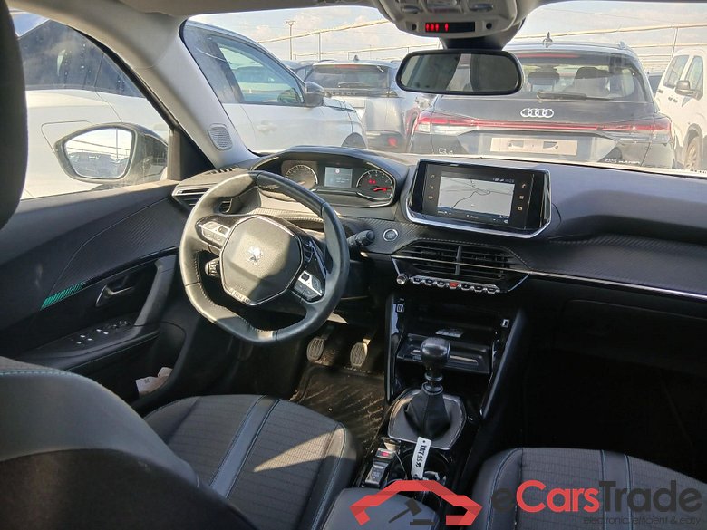PEUGEOT 2008 / 2019 / 5P / todoterreno Allure BlueHDI 81kW (110CV) #3